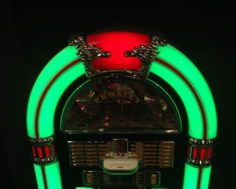 Crosley Jukebox, the iJuke
