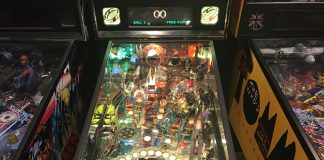 Lord of the Rings Pinball Machine Review Lord of the Rings pinball machine with LED's